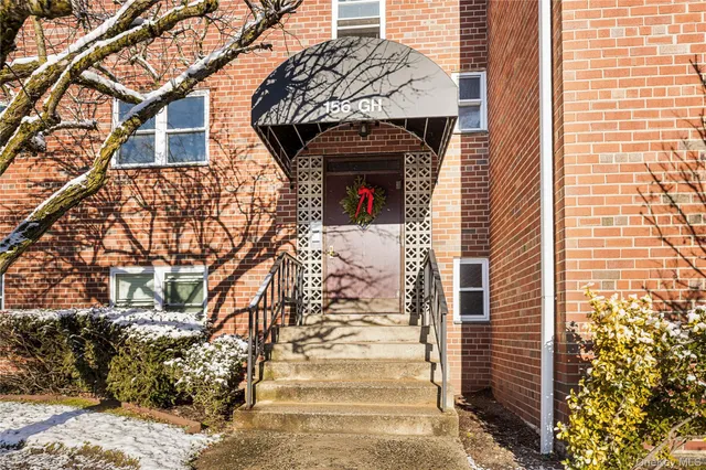 $154,900 | 156 Centre Avenue, Unit 2G, New Rochelle, NY 10805