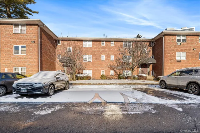 $154,900 | 156 Centre Avenue, Unit 2G, New Rochelle, NY 10805