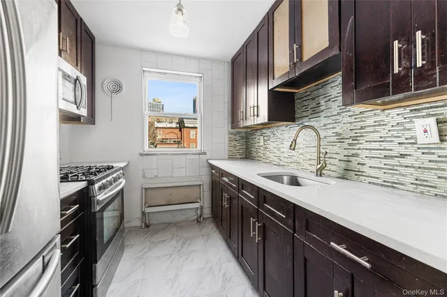 $154,900 | 156 Centre Avenue, Unit 2G, New Rochelle, NY 10805