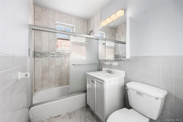 $154,900 | 156 Centre Avenue, Unit 2G, New Rochelle, NY 10805