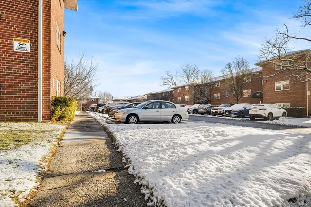 $154,900 | 156 Centre Avenue, Unit 2G, New Rochelle, NY 10805