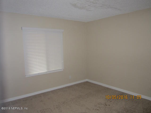 355 Monument Road, Unit 19 B2 Jacksonville, FL 32225 - Photo 3 of 13 IMG_1456