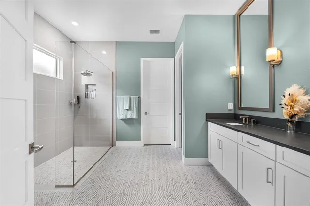 $800,000 | 2006 5th Street East, Palmetto, FL 34221