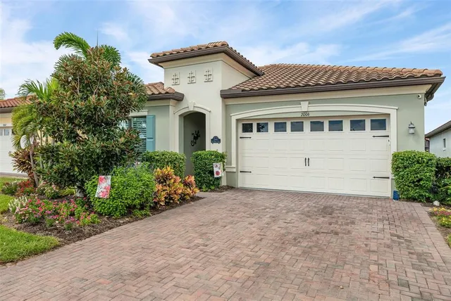 $800,000 | 2006 5th Street East, Palmetto, FL 34221