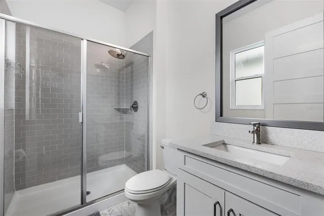 $800,000 | 2006 5th Street East, Palmetto, FL 34221