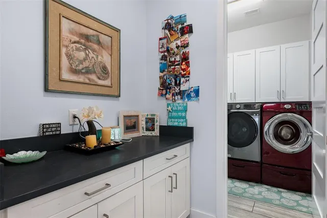 $800,000 | 2006 5th Street East, Palmetto, FL 34221