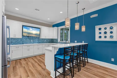 $800,000 | 2006 5th Street East, Palmetto, FL 34221