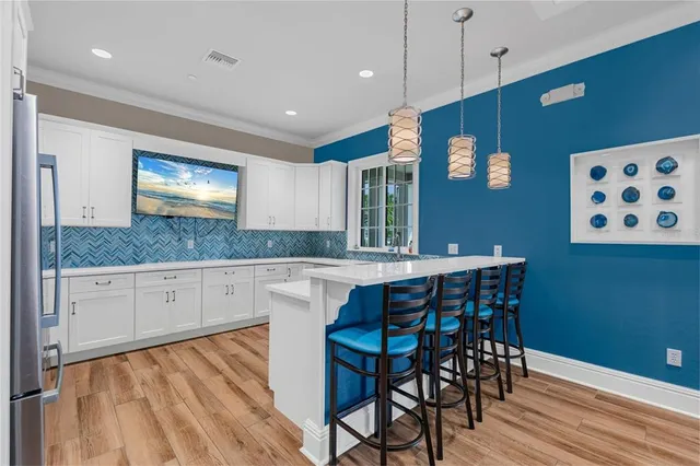 $800,000 | 2006 5th Street East, Palmetto, FL 34221