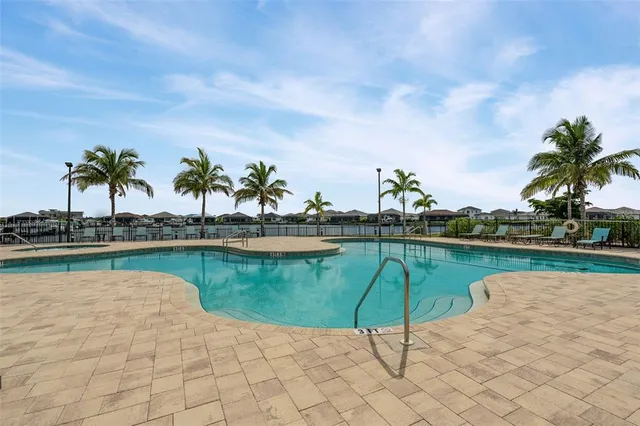 $800,000 | 2006 5th Street East, Palmetto, FL 34221