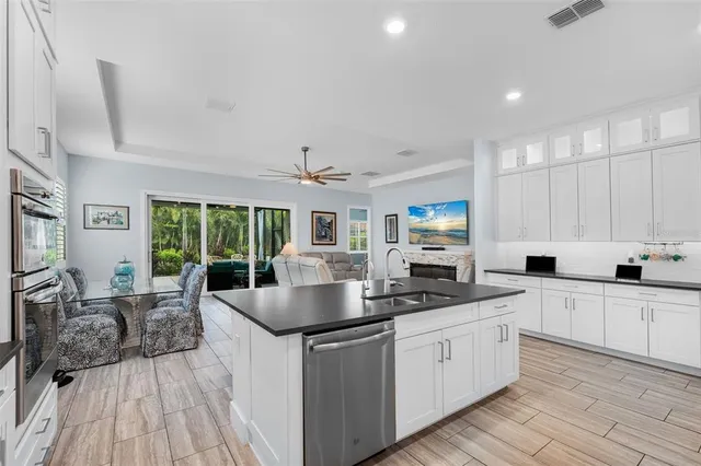 $800,000 | 2006 5th Street East, Palmetto, FL 34221