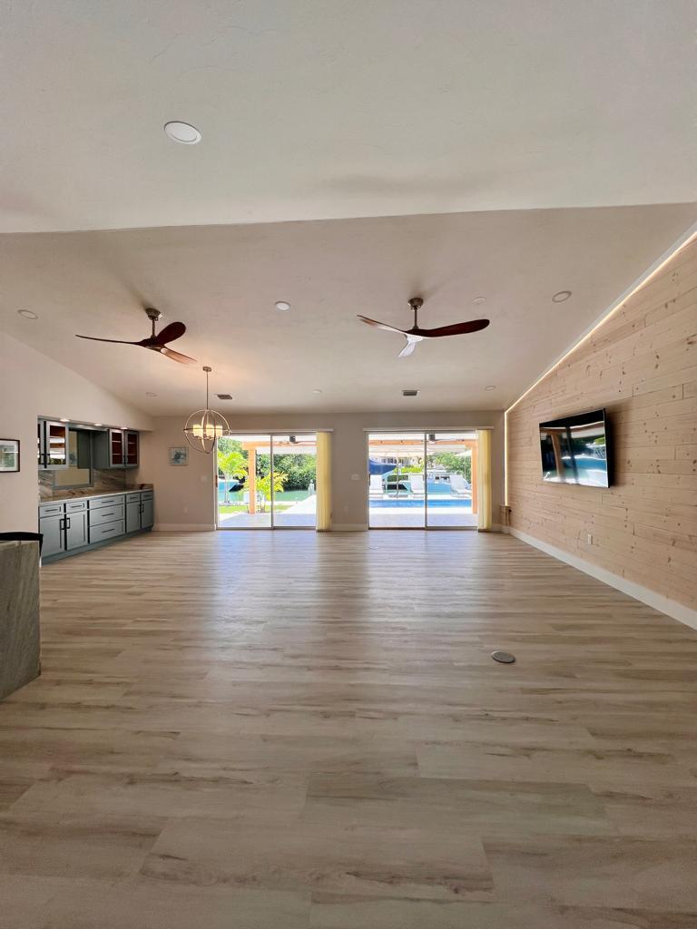 641 12th Street Key Colony Beach, FL 33051 - Photo 12 of 45 a view of a living room