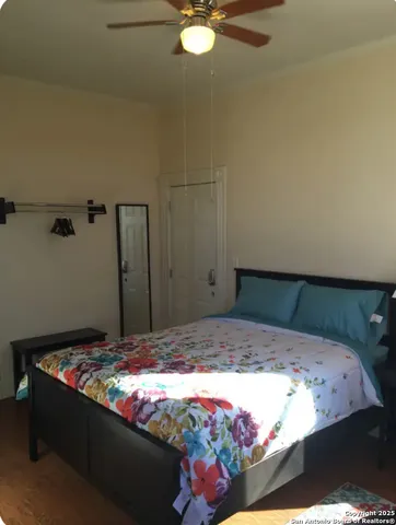 $899,999 | 1901 Interstate 35, Waco, TX 76706