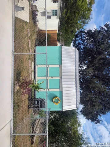 $899,999 | 1901 Interstate 35, Waco, TX 76706