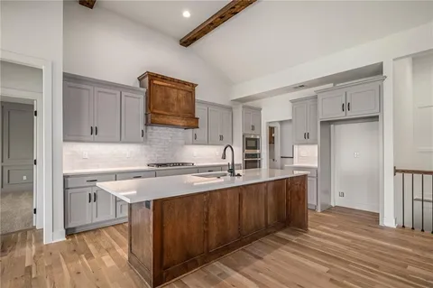 $700,000 | 9346 Gander Street, Lenexa, KS 66227