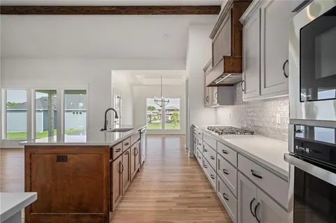 $700,000 | 9346 Gander Street, Lenexa, KS 66227