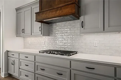 $700,000 | 9346 Gander Street, Lenexa, KS 66227