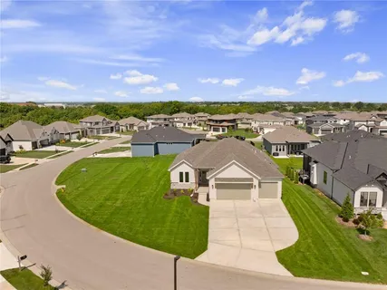 $700,000 | 9346 Gander Street, Lenexa, KS 66227