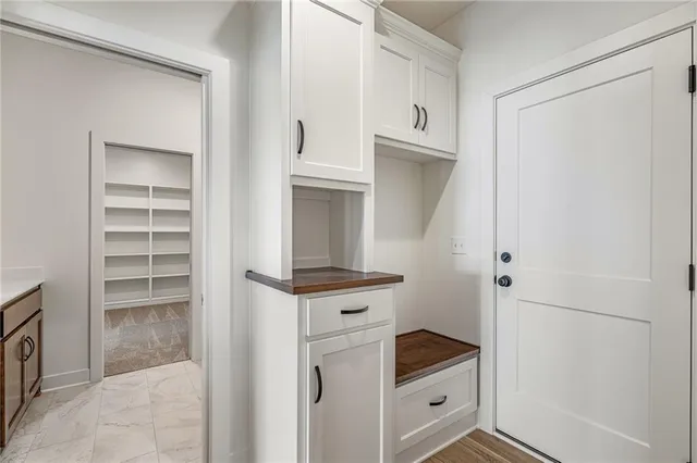 $705,000 | 9346 Gander Street, Lenexa, KS 66227