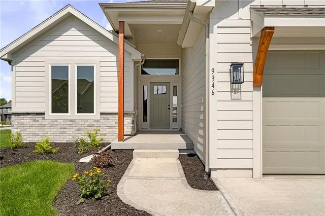 $705,000 | 9346 Gander Street, Lenexa, KS 66227