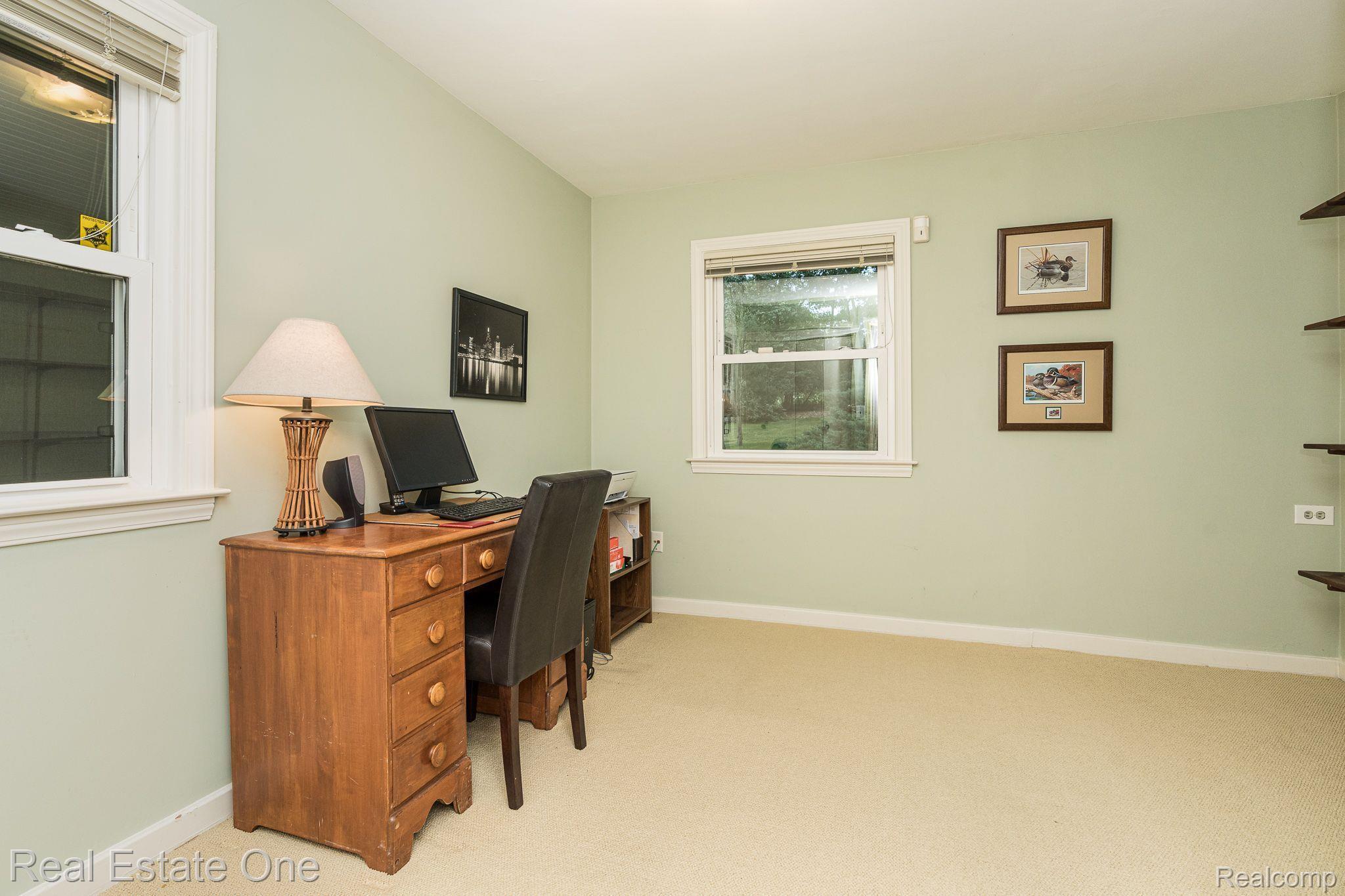 851 Peach Tree Lane Rochester, MI 48306 - Photo 51 of 60 Bedroom #4/Den w/large Closet