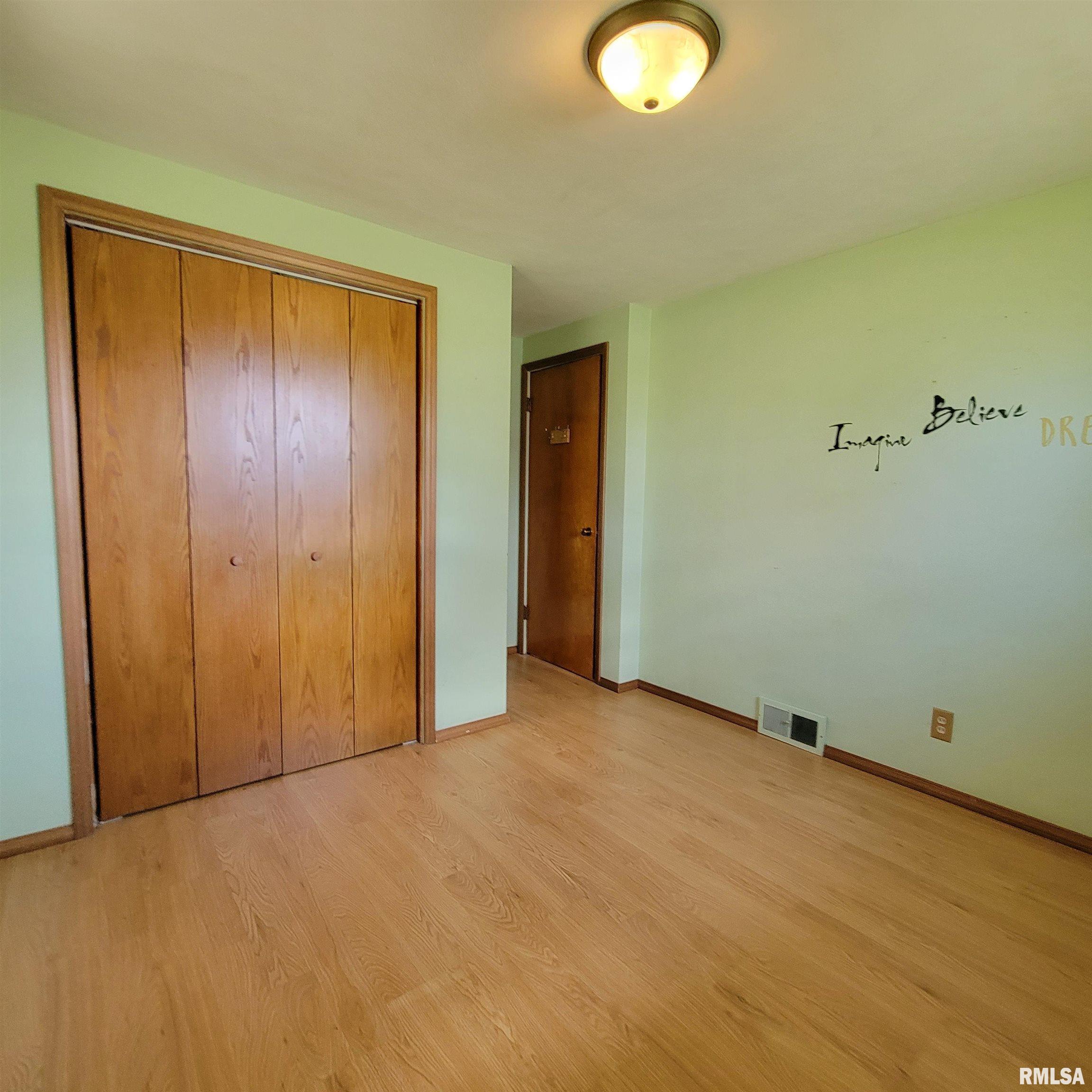 1515 Tennell Road Pekin, IL 61554 - Photo 22 of 31 Gallery Image 22