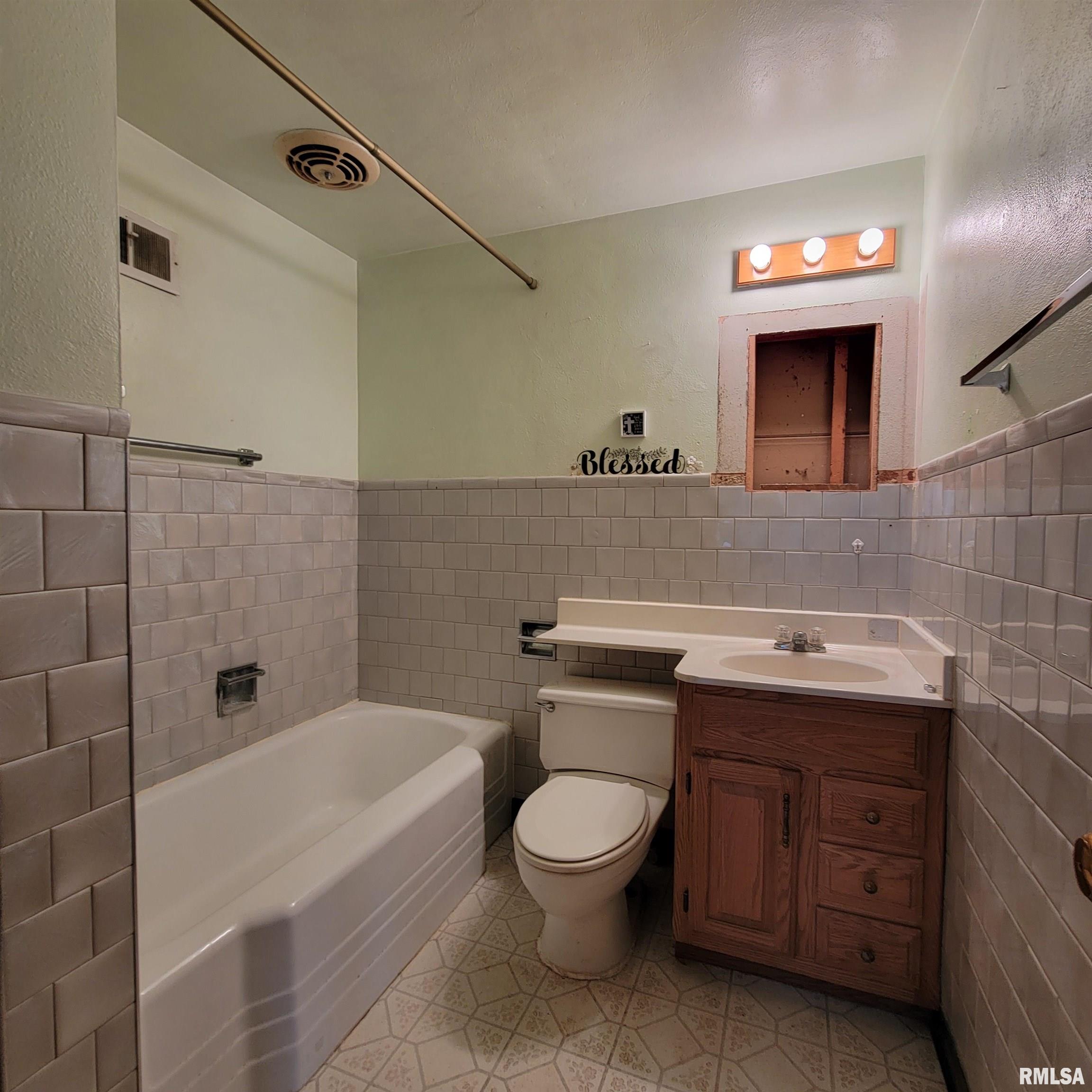 1515 Tennell Road Pekin, IL 61554 - Photo 25 of 31 Gallery Image 25