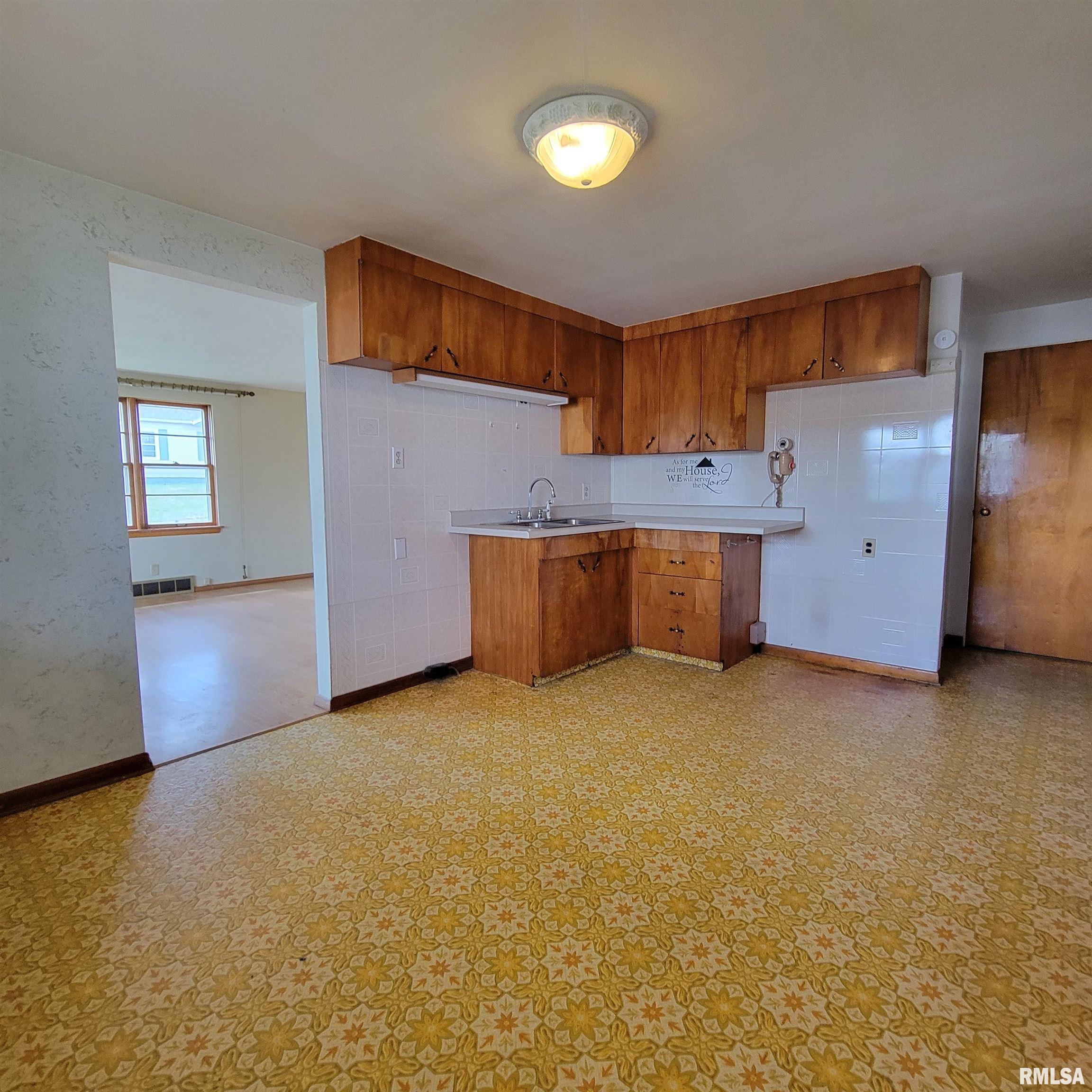 1515 Tennell Road Pekin, IL 61554 - Photo 10 of 31 Gallery Image 10