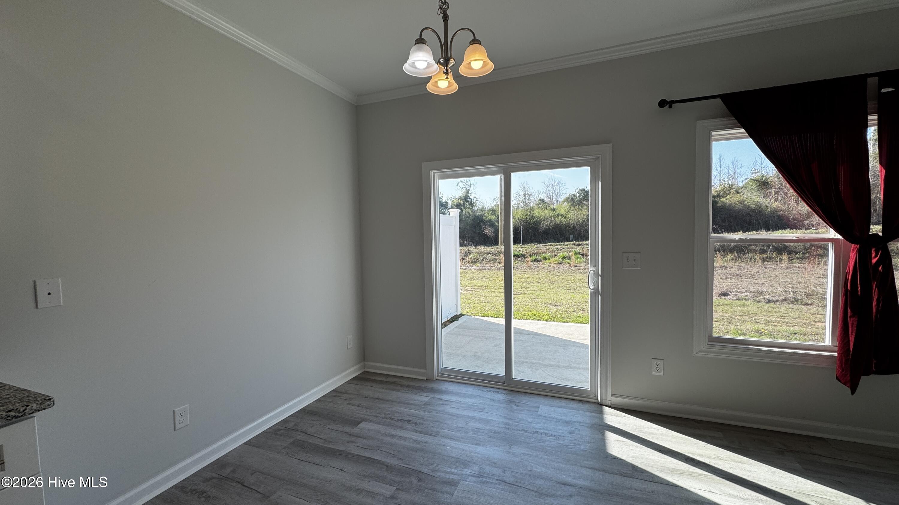 248 Winstead Loop Richlands, NC 28574 - Photo 3 of 10 Dining