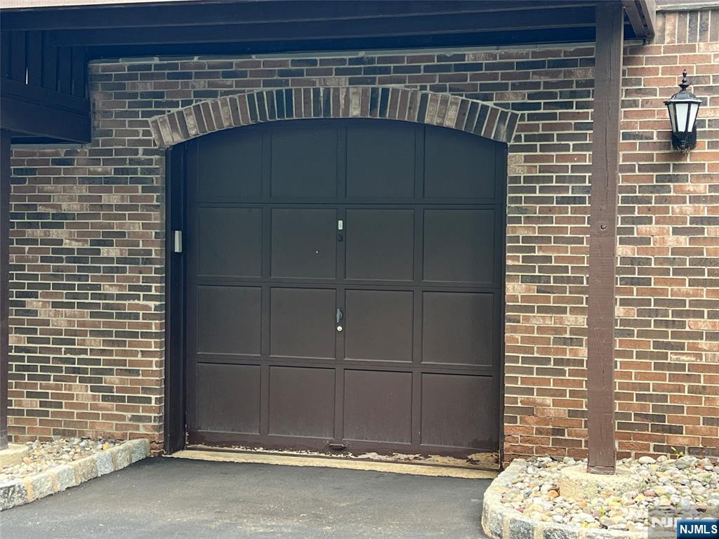 203 Mark Twain Way Mahwah, NJ 07430 - Photo 2 of 18