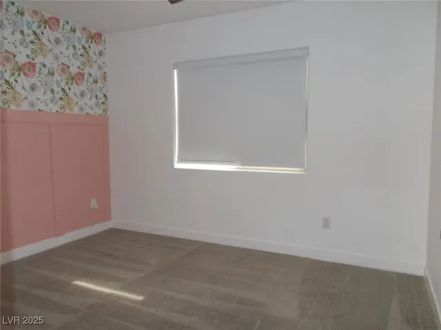 $1,900 | 5251 Tipper Avenue, Las Vegas, NV 89122