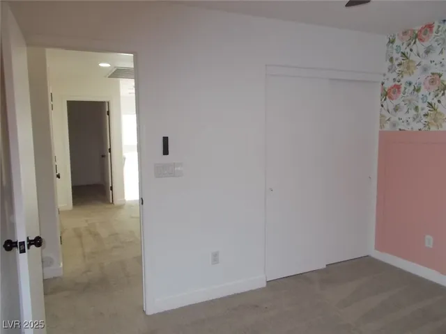 $1,900 | 5251 Tipper Avenue, Las Vegas, NV 89122