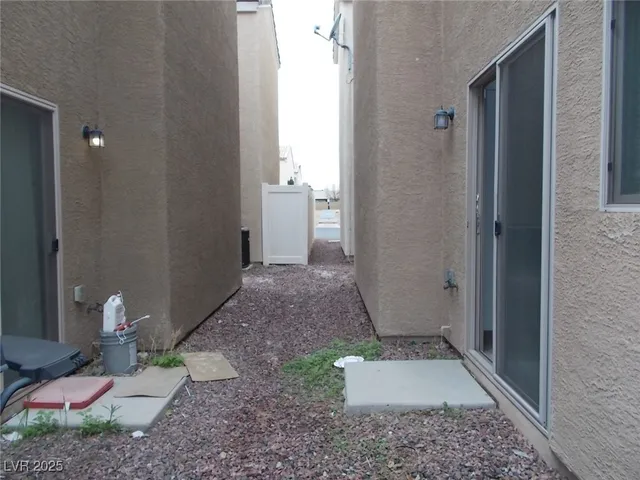 $1,900 | 5251 Tipper Avenue, Las Vegas, NV 89122