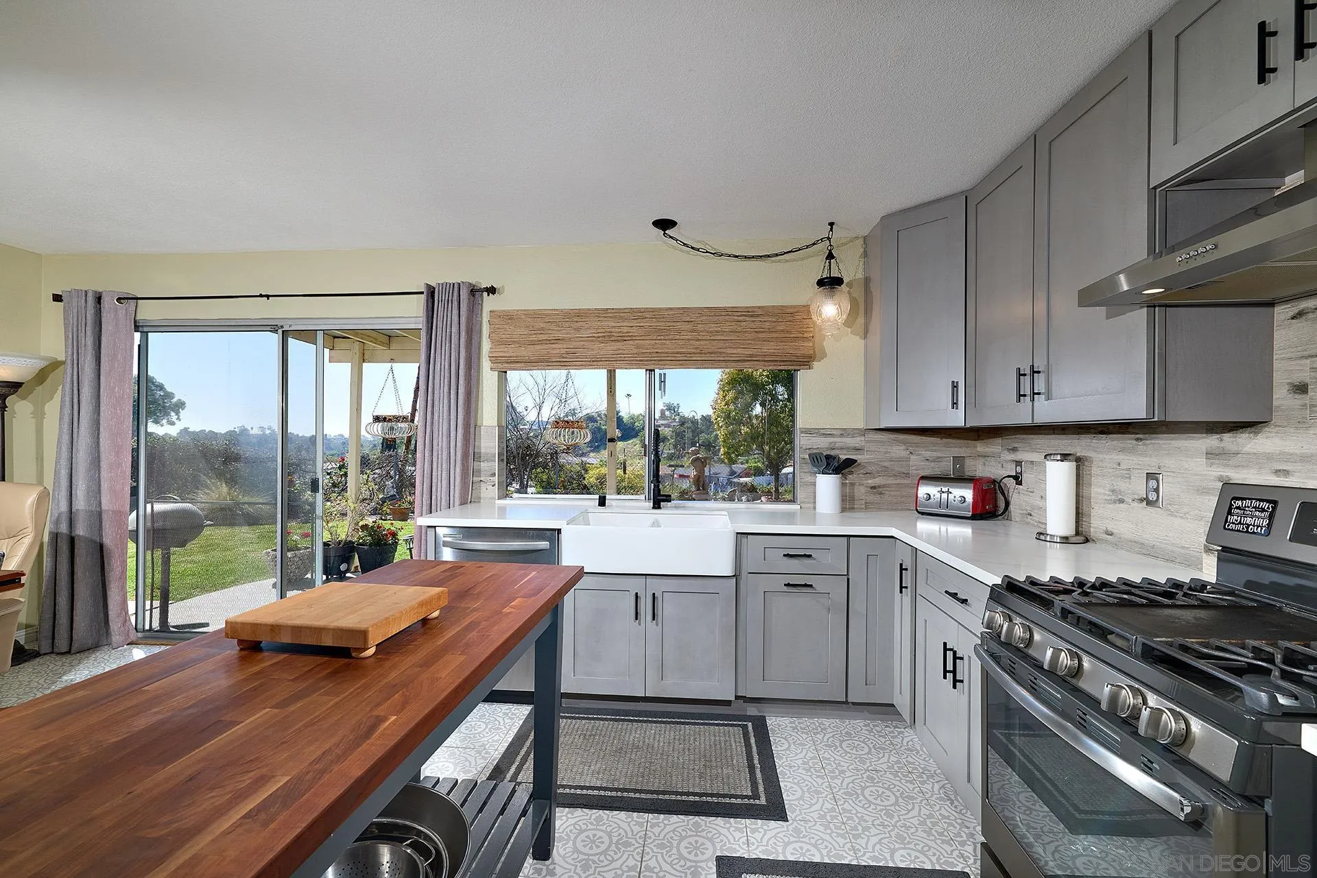 4116 Chasin Street Oceanside, CA 92056 - Photo 3 of 41