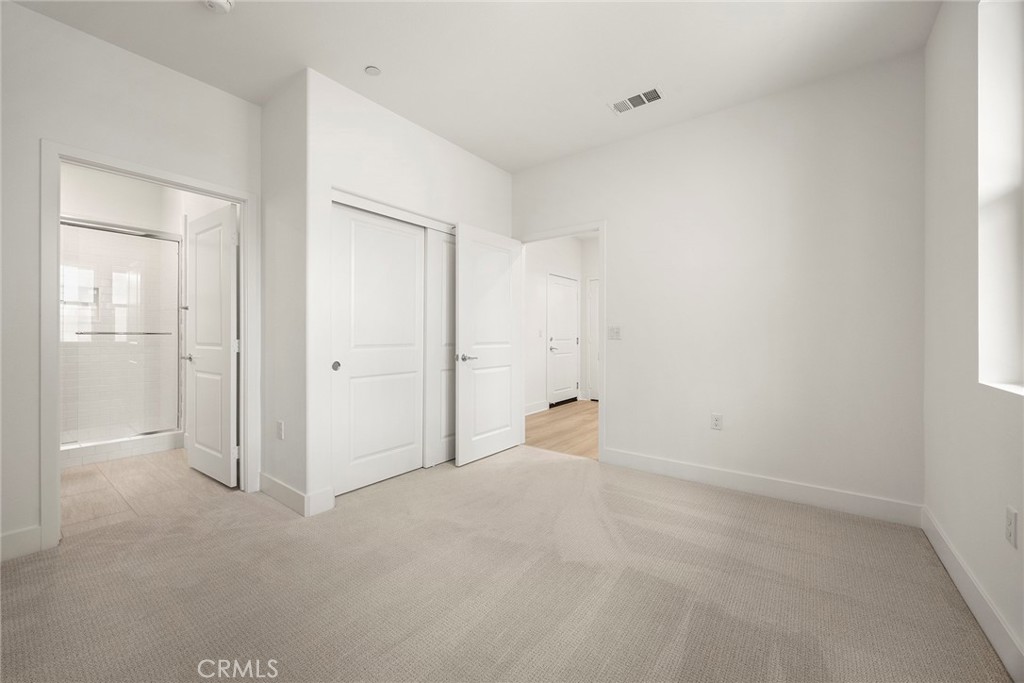 124 Tiffin Irvine, CA 92618 - Photo 4 of 26 a view of an empty room