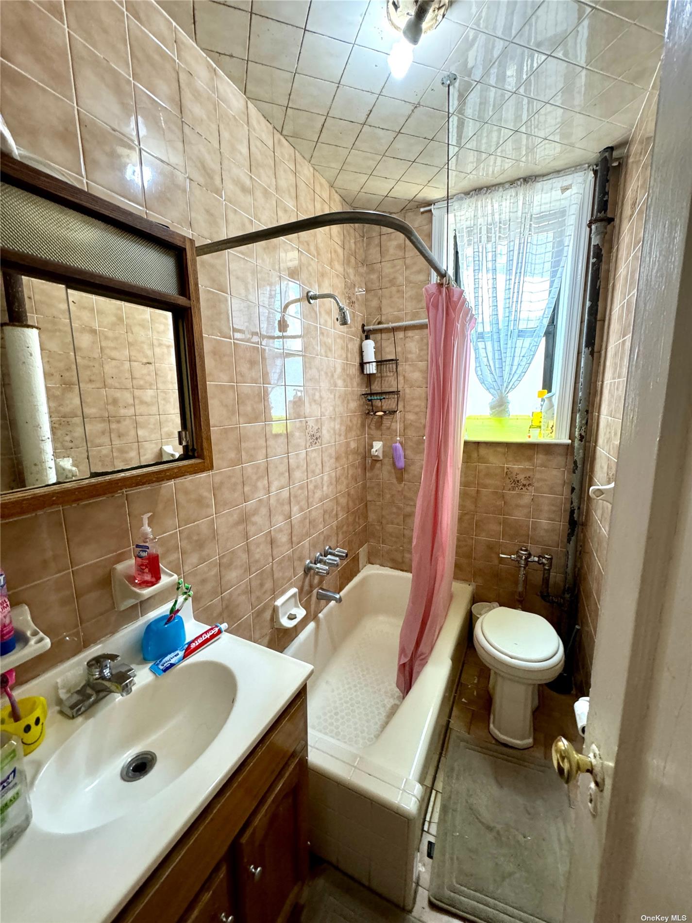 41-02 69th Street Queens, NY 11377 - Photo 16 of 23