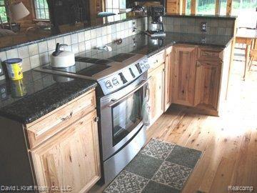 5927 Port Austin Road Caseville, MI 48725 - Photo 9 of 20 5927PtAustin Kitchen