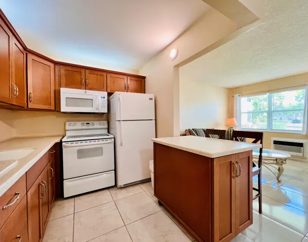 $76,000 | 312 Northampton P, West Palm Beach, FL 33417