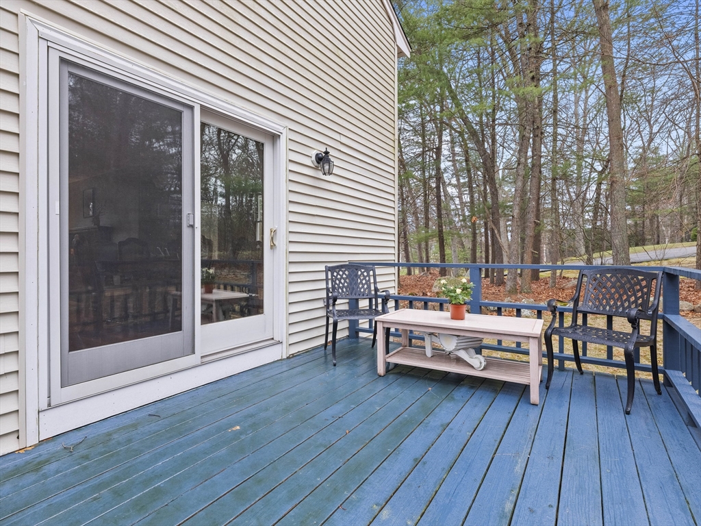 7 Spruce Road North Reading, MA 01864 - Photo 5 of 20 Gallery Image 5