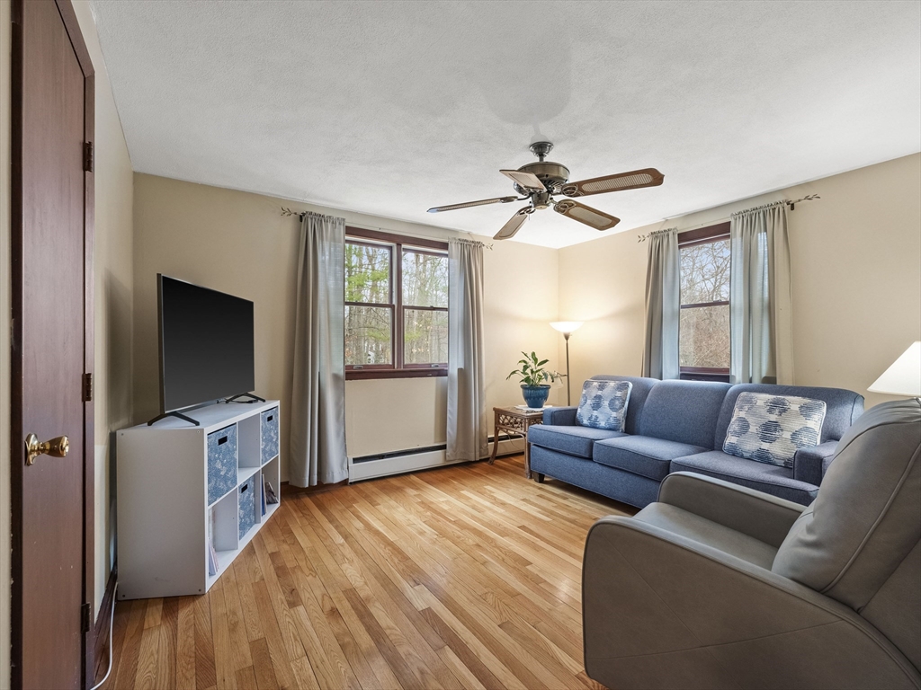 7 Spruce Road North Reading, MA 01864 - Photo 10 of 20 Gallery Image 10