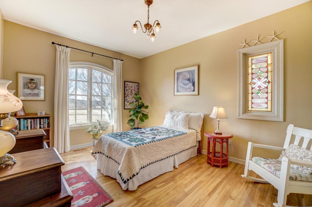 560 Perch Lake Road Hudson, WI 54016 - Photo 17 of 35 Gallery Image 17