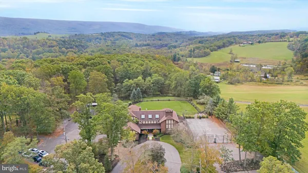 $1,095,000 | 1554 West 7th Street, Tyrone, PA 16686