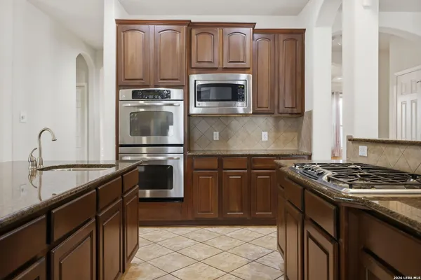 $415,000 | 140 Brook Shire, Cibolo, TX 78108