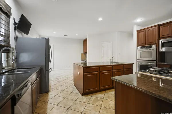 $415,000 | 140 Brook Shire, Cibolo, TX 78108