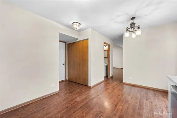 $2,500 | 875 Dogwood Lane, Lake In The Hills, IL 60156