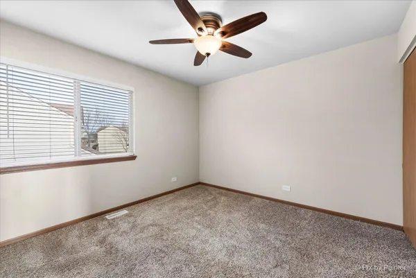 $2,500 | 875 Dogwood Lane, Lake In The Hills, IL 60156