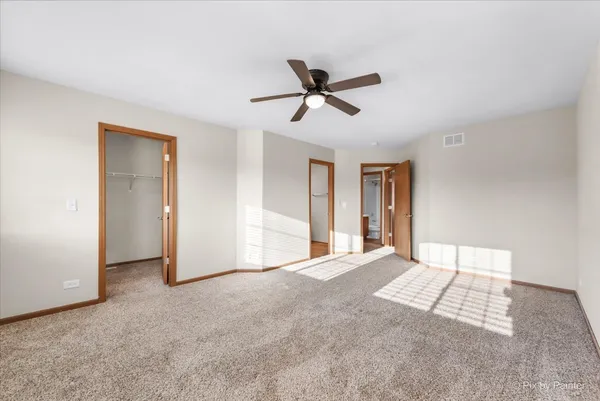 $2,500 | 875 Dogwood Lane, Lake In The Hills, IL 60156