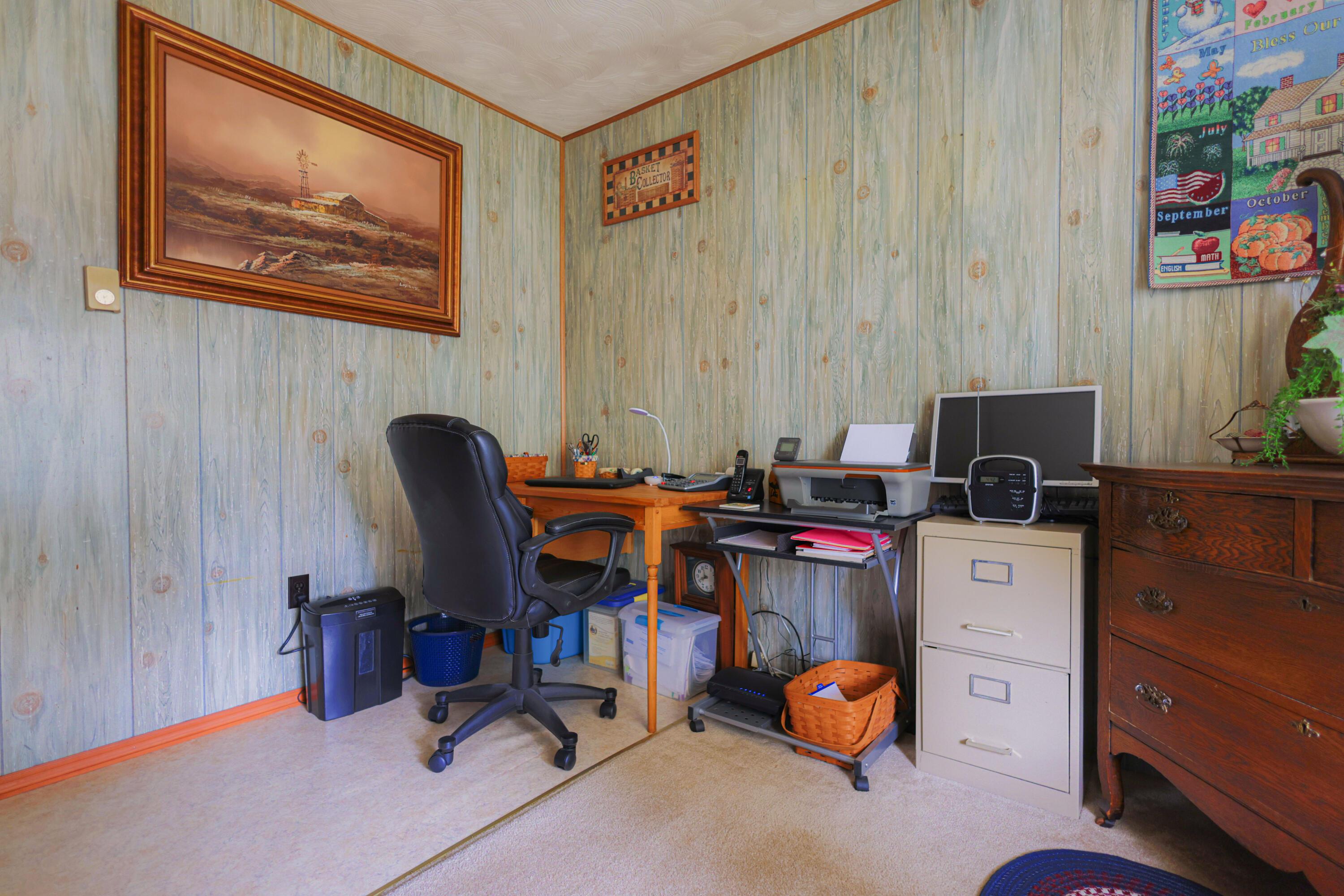 500 Ingalls Road Wellston, OH 45692 - Photo 7 of 14 7. Office
