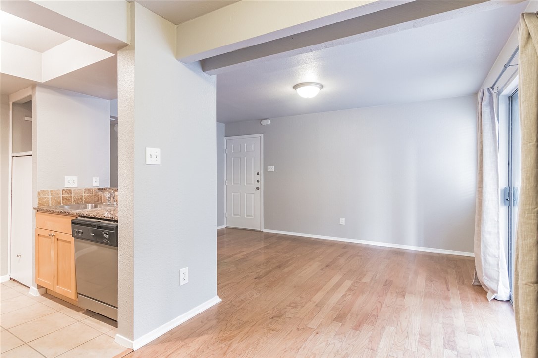 3627 Menchaca Road, Unit 112 Austin, TX 78704 - Photo 7 of 25 Entry to kitchen from dining room.