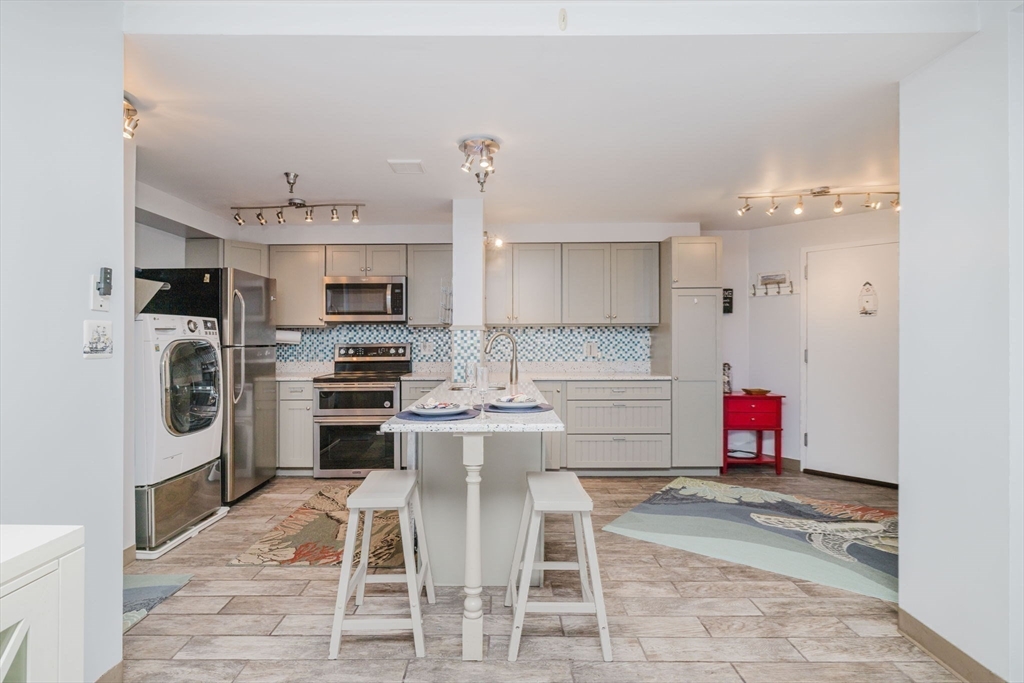 750 Davol Street, Unit 324 Fall River, MA 02720 - Photo 11 of 42