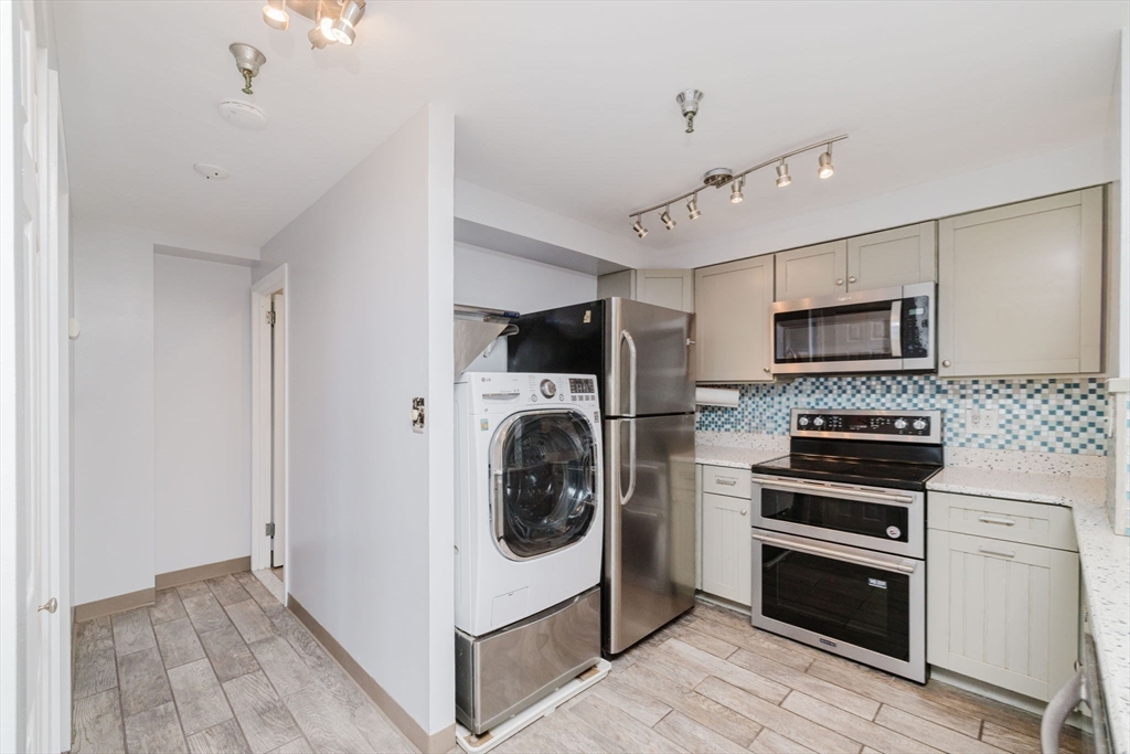 750 Davol Street, Unit 324 Fall River, MA 02720 - Photo 14 of 42